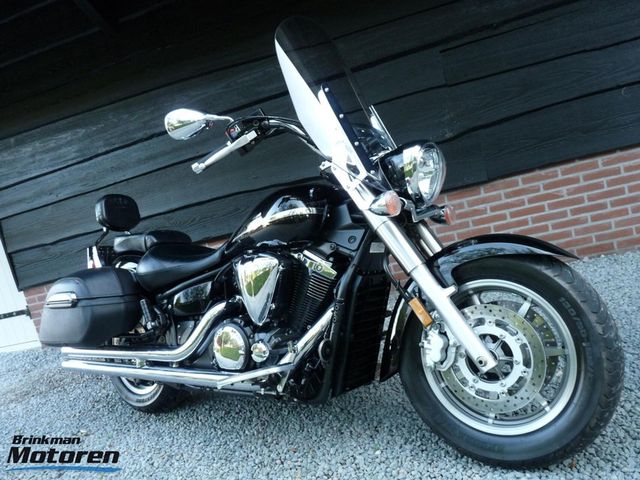 yamaha - xvs-1300-a-midnight-star