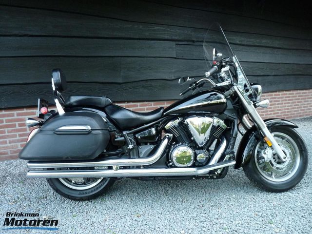 yamaha - xvs-1300-a-midnight-star