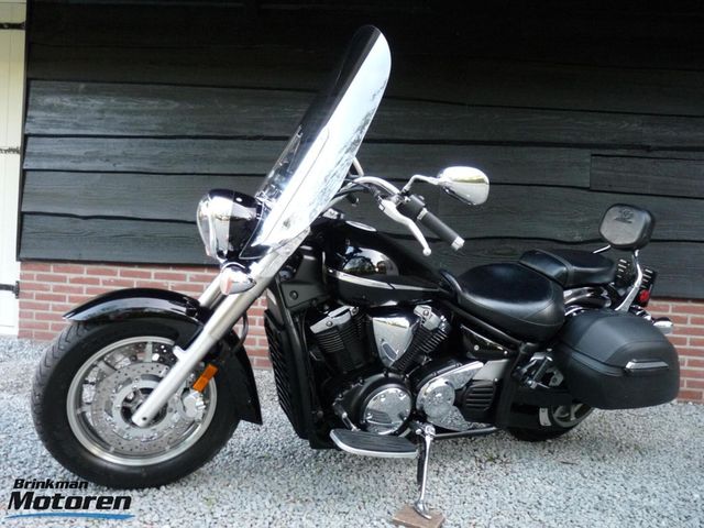 yamaha - xvs-1300-a-midnight-star