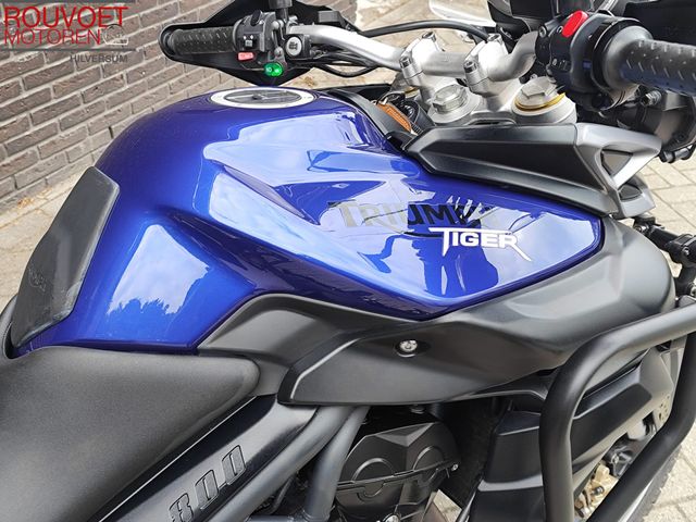 triumph - tiger-800