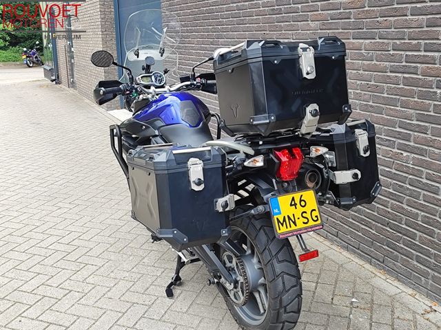 triumph - tiger-800