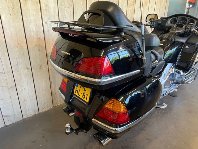 honda - gl-1800-goldwing-abs