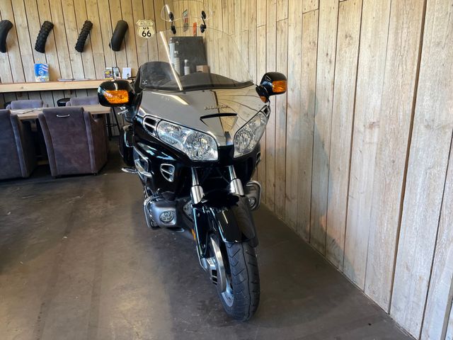 honda - gl-1800-goldwing-abs