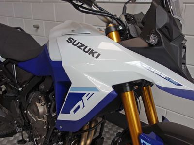 SUZUKI V-STROM 800 DE – foto 4