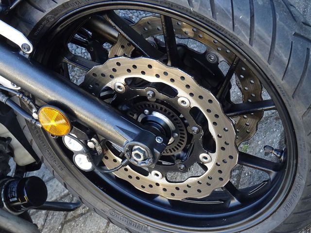yamaha - xsr-700-abs