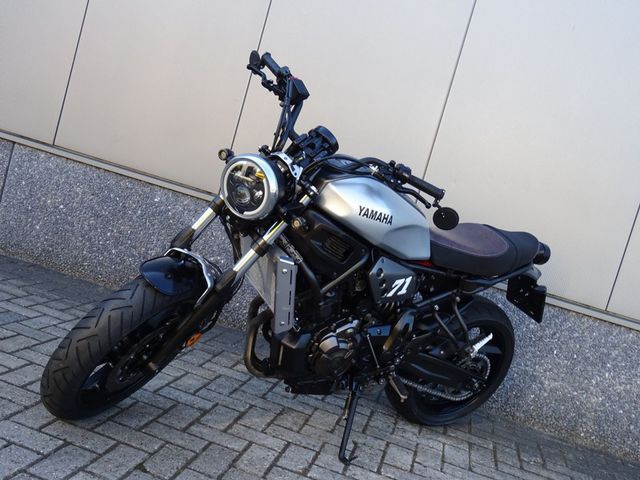 yamaha - xsr-700-abs