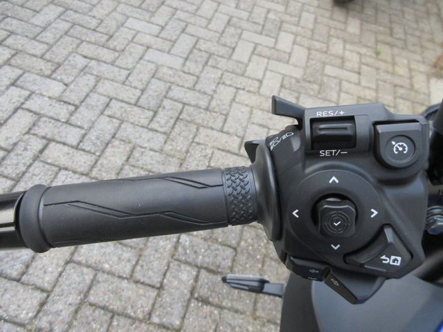 yamaha - mt-07-y-amt