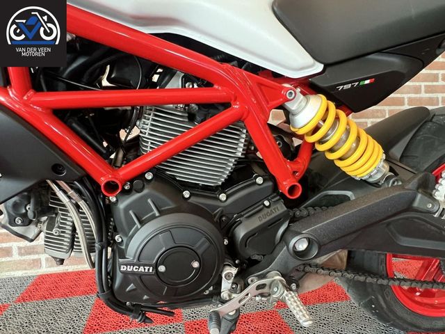 ducati - monster-797