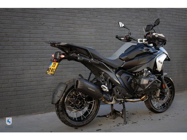 bmw - r-1300-gs-triple-black