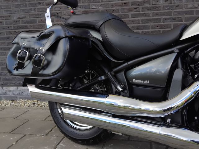 kawasaki - vn-900-classic