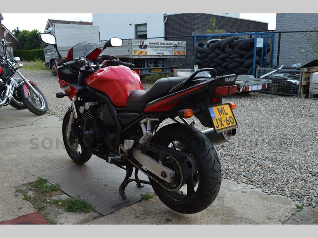 yamaha - fzs-600-fazer