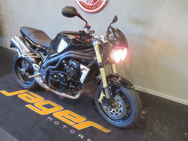 triumph - speed-triple-1050