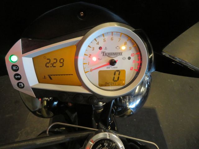 triumph - speed-triple-1050