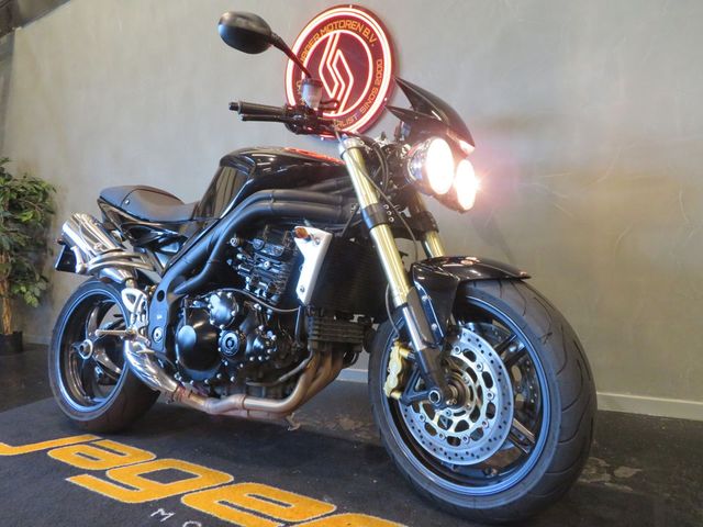 triumph - speed-triple-1050