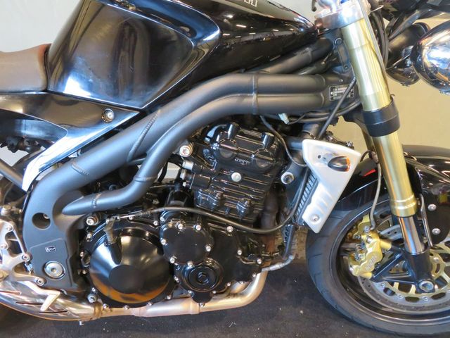 triumph - speed-triple-1050
