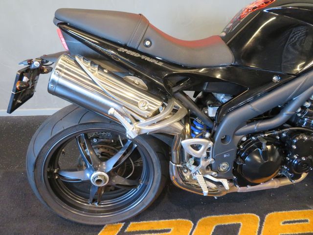 triumph - speed-triple-1050