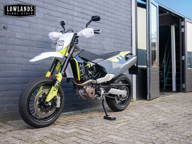 husqvarna - 701-supermoto
