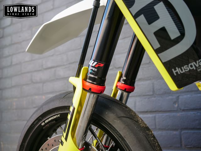husqvarna - 701-supermoto