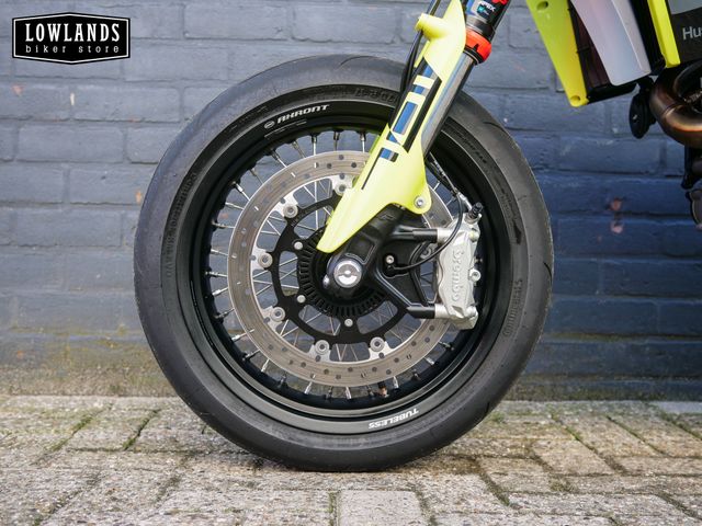 husqvarna - 701-supermoto