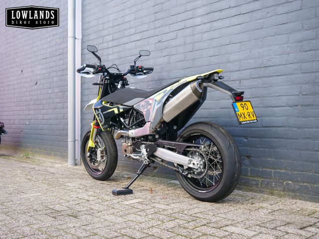 husqvarna - 701-supermoto