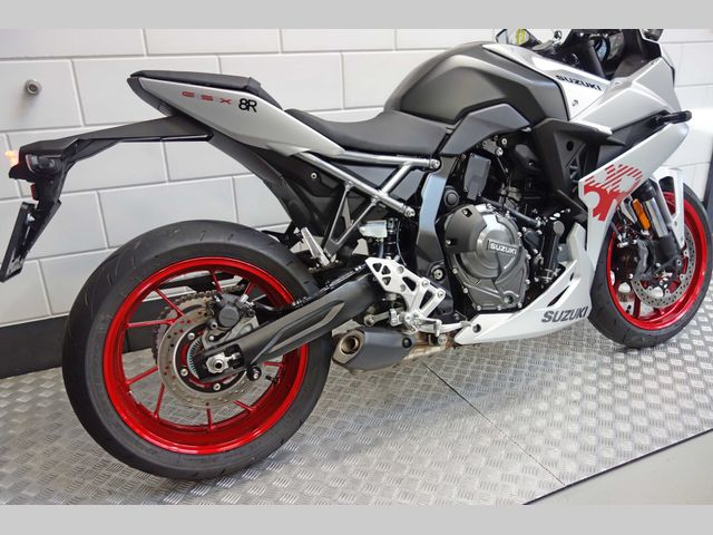 suzuki - gsx-8r
