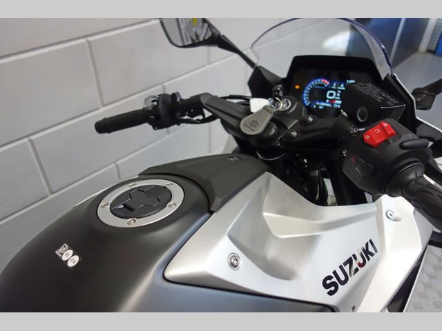 suzuki - gsx-8r