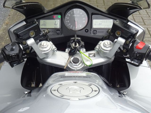honda - vfr-800-fi-vtec