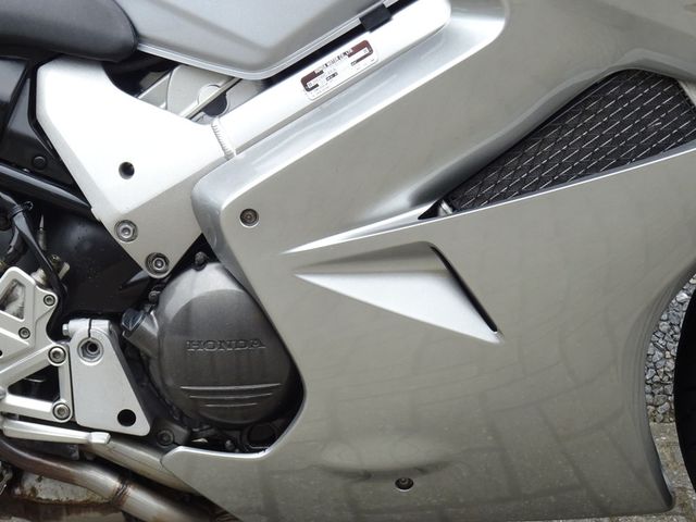 honda - vfr-800-fi-vtec