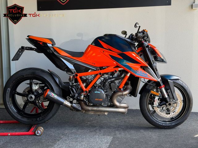 ktm - 1290-super-duke-r