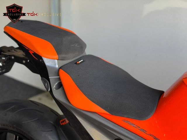 ktm - 1290-super-duke-r