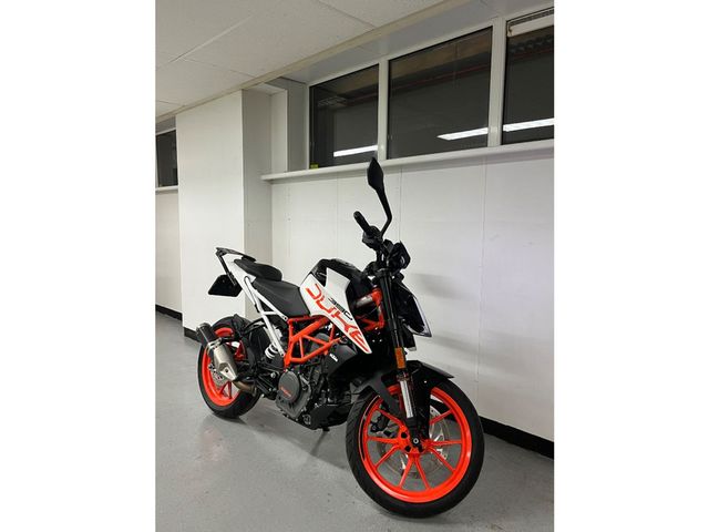 ktm - 390-duke