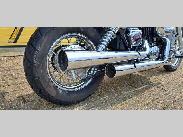 honda - vt-750--dc-black-widow