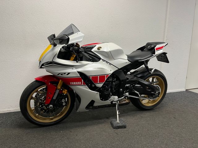 yamaha - yzf-r1-60th-anniversary