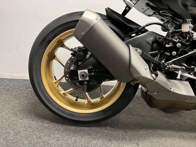 yamaha - yzf-r1-60th-anniversary