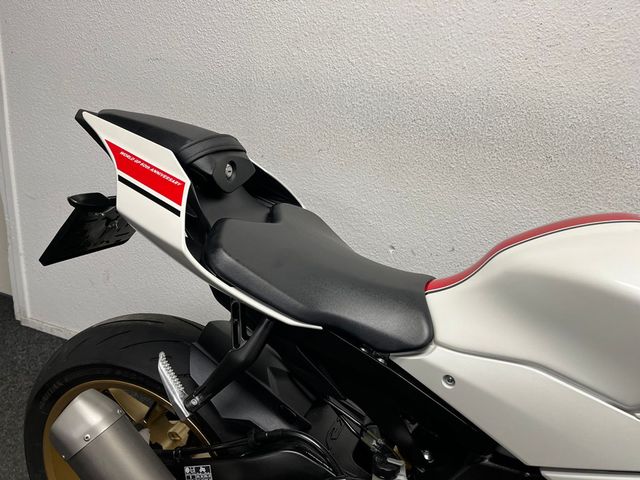 yamaha - yzf-r1-60th-anniversary