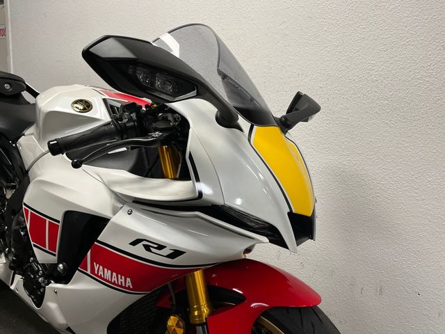 yamaha - yzf-r1-60th-anniversary