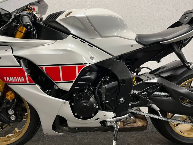 yamaha - yzf-r1-60th-anniversary
