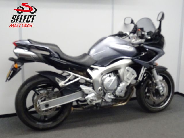 yamaha - fzs-600-fazer