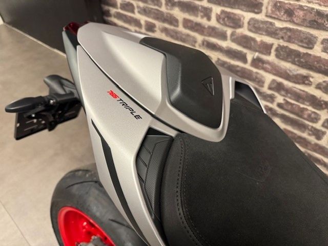 triumph - street-triple-765-r