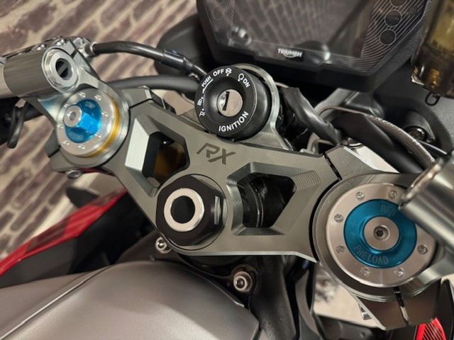 triumph - street-triple-rx-abs