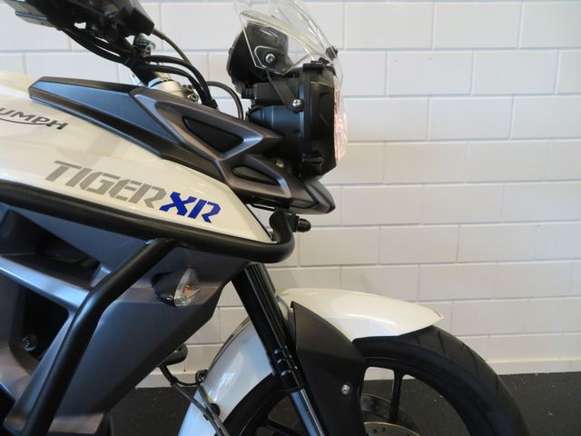 triumph - tiger-800-xr