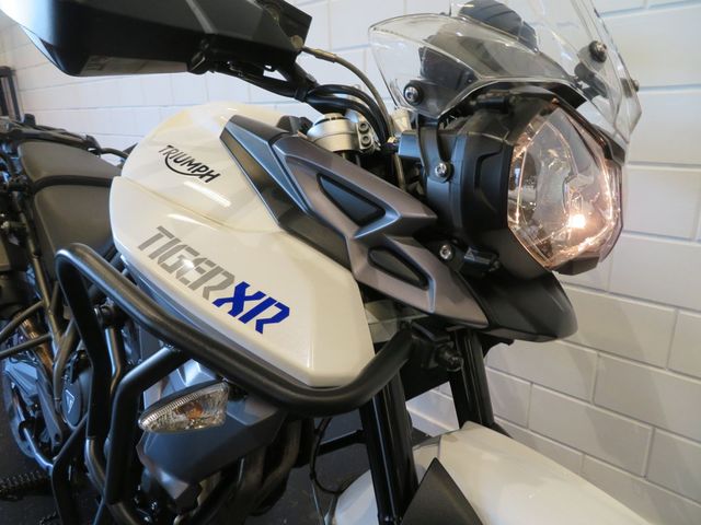 triumph - tiger-800-xr