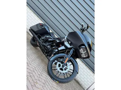 HARLEY-DAVIDSON ROAD GLIDE CUSTOM CVO – foto 3