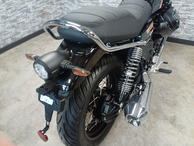moto-guzzi - v-7-special