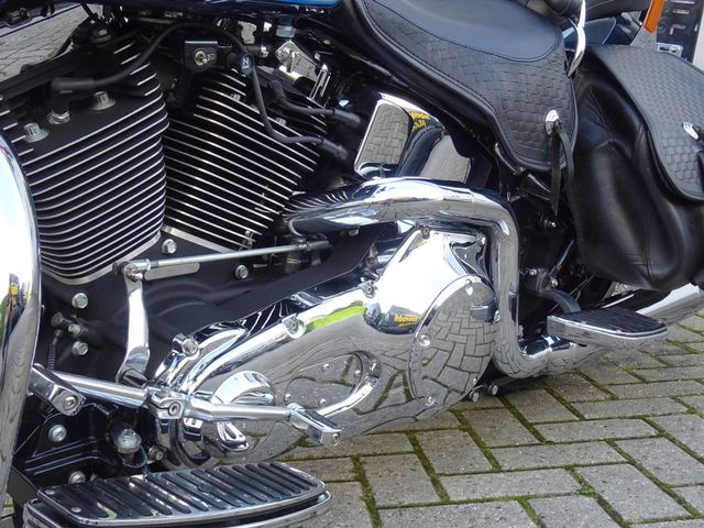 harley-davidson - springer-flsts-softail