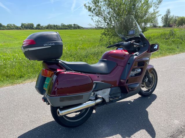 honda - st-1100-pan-european