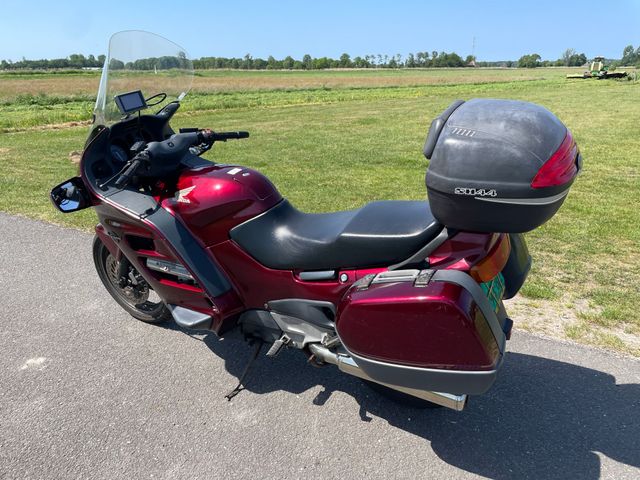 honda - st-1100-pan-european