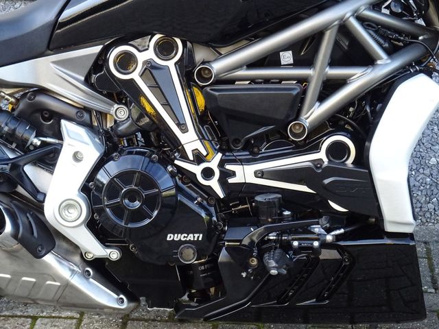 ducati - xdiavel-s