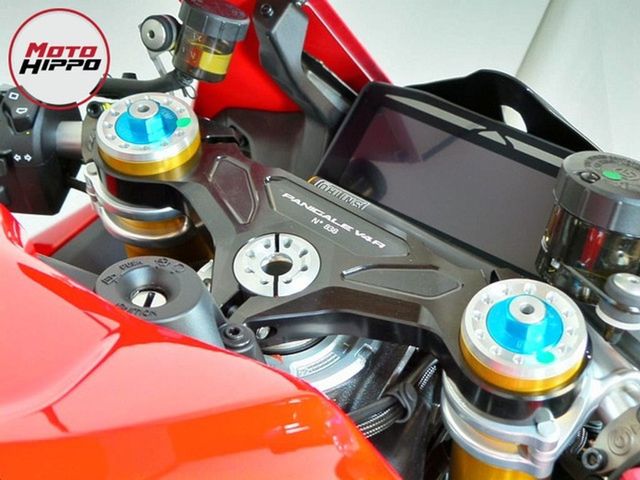 ducati - panigale-v4-r