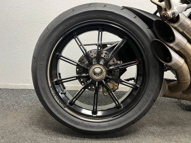 mv-agusta - dragster-800
